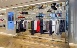 Thiết kế nội thất showroom thời trang quần áo