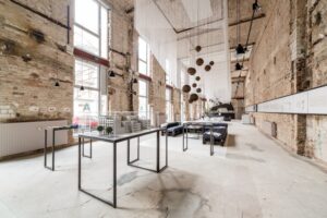 thiết kế nội thất showroom bất động sản