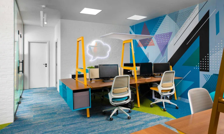 thiết kế văn phòng sáng tạo tiện nghi